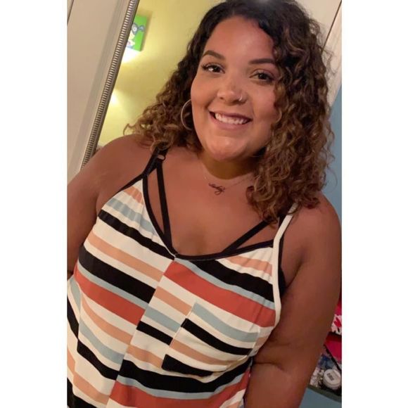 Meet your Posher, Lindsey - Picture 1 of 1